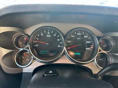 2013 Chevrolet SILVERADO 1500, $5500. Photo 4