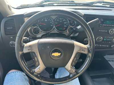 2013 Chevrolet SILVERADO 1500, $5500. Photo 5