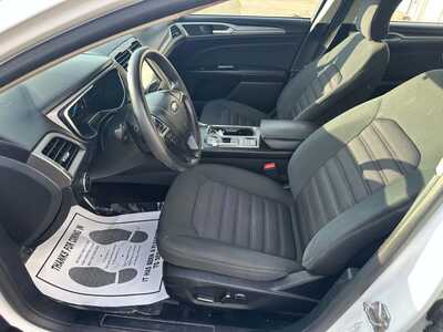 2017 Ford Fusion, $5999. Photo 8