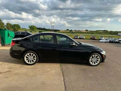 2017 BMW 3 Series, $7999. Photo 11
