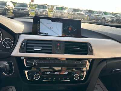 2017 BMW 3 Series, $7999. Photo 6