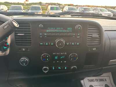 2013 Chevrolet SILVERADO 1500, $3999. Photo 11