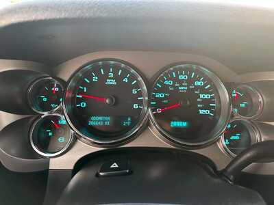 2013 Chevrolet SILVERADO 1500, $3999. Photo 4