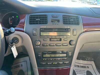 2003 Lexus ES 300, $999. Photo 12
