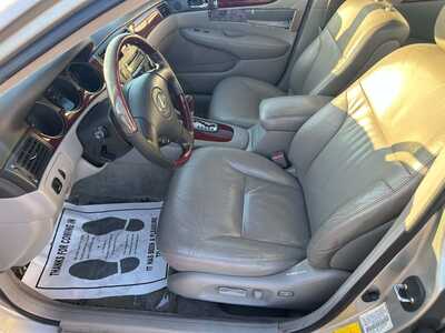 2003 Lexus ES 300, $999. Photo 7