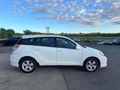 2005 Toyota Matrix, $2700. Photo 10
