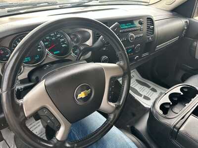 2011 Chevrolet 1500 Crew Cab, $7500. Photo 10