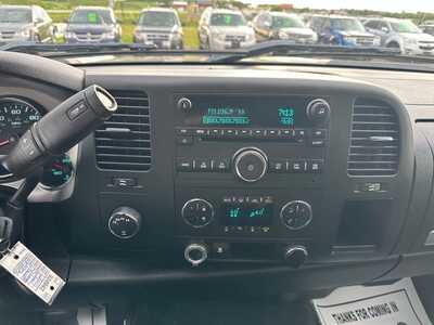 2011 Chevrolet 1500 Crew Cab, $7500. Photo 11