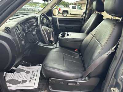 2011 Chevrolet 1500 Crew Cab, $7500. Photo 6