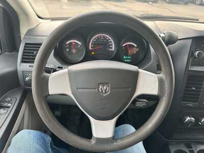 2009 Dodge Caravan, Grand, $1900. Photo 5