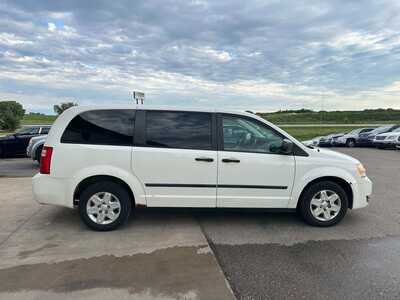 2009 Dodge Caravan, Grand, $1900. Photo 9