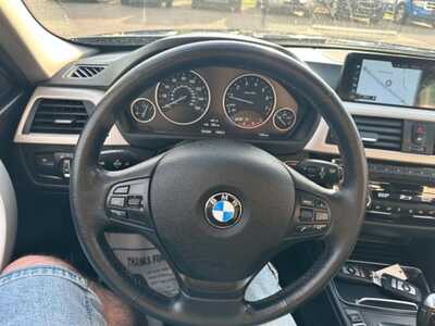 2017 BMW 3 Series, $7999. Photo 5