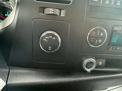 2011 Chevrolet SILVERADO 1500, $7500. Photo 12