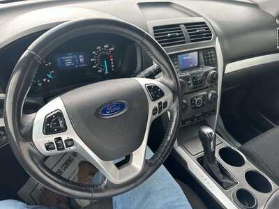 2012 Ford Explorer, $4999. Photo 12