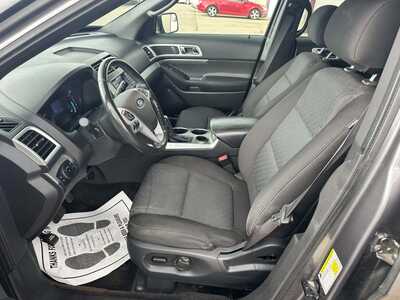 2012 Ford Explorer, $4999. Photo 7