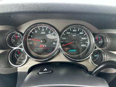 2012 Chevrolet SILVERADO 1500, $4500. Photo 4