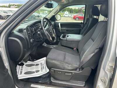 2012 Chevrolet SILVERADO 1500, $4500. Photo 6