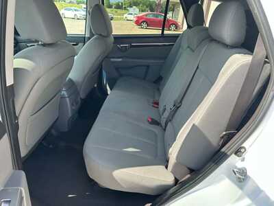 2011 Hyundai Santa Fe, $3999. Photo 8