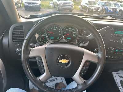 2011 Chevrolet SILVERADO 1500, $5999. Photo 5