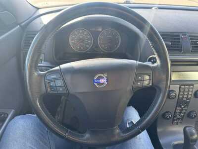2007 Volvo S40, $2200. Photo 5