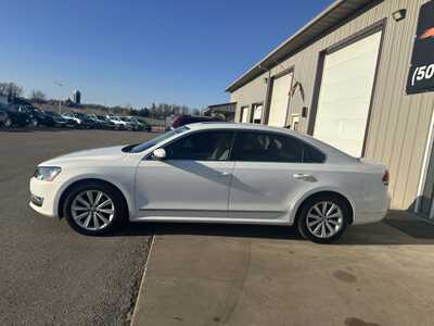 2013 Volkswagen Passat, $4999. Photo 10