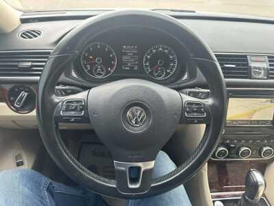 2013 Volkswagen Passat, $4999. Photo 5