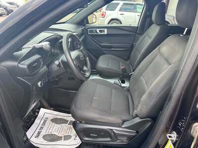 2021 Ford Explorer, $8999. Photo 7