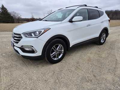 2017 Hyundai Santa Fe, $12295. Photo 2