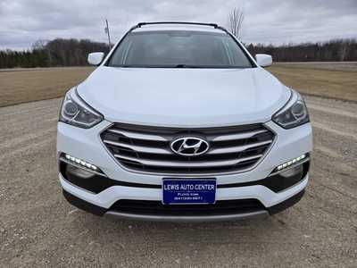 2017 Hyundai Santa Fe, $12295. Photo 3