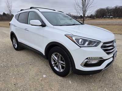 2017 Hyundai Santa Fe, $12295. Photo 4
