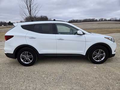 2017 Hyundai Santa Fe, $12295. Photo 5