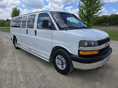 2013 Chevrolet Van,Passenger, $15395. Photo 4