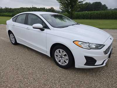 2019 Ford Fusion, $10795. Photo 7