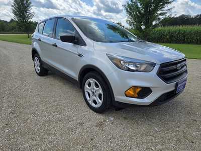 2019 Ford Escape, $10895. Photo 4