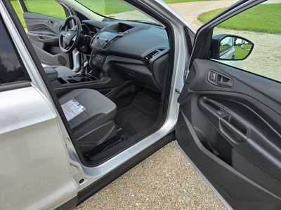 2019 Ford Escape, $10895. Photo 10