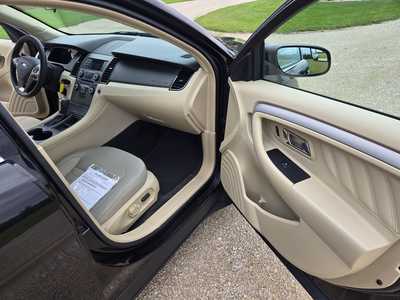 2016 Ford Taurus, $9895. Photo 10