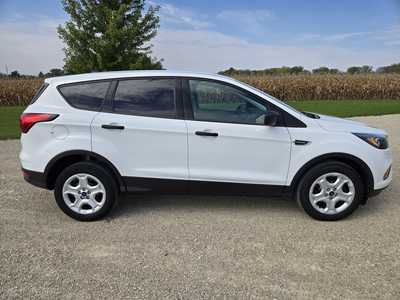 2019 Ford Escape, $10895. Photo 5