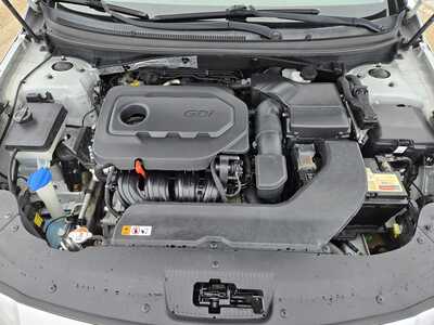 2015 Hyundai Sonata, $8795. Photo 7