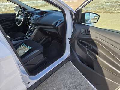 2016 Ford Escape, $7895. Photo 10