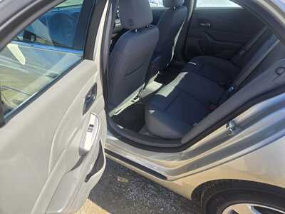 2014 Chevrolet Malibu, $7695. Photo 9