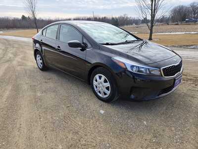 2017 Kia Forte, $8395. Photo 4