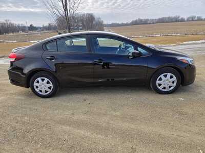 2017 Kia Forte, $8395. Photo 5