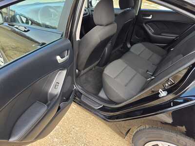 2017 Kia Forte, $8395. Photo 9