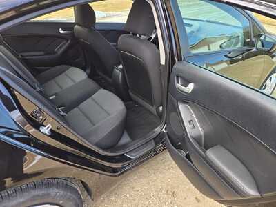 2017 Kia Forte, $8395. Photo 11
