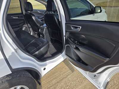 2020 Ford Edge, $13295. Photo 11