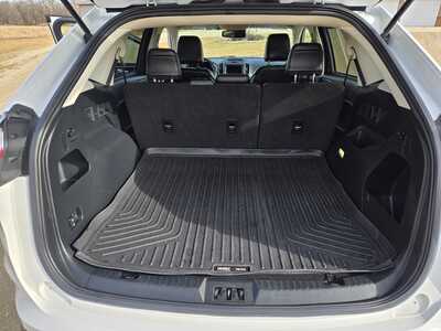 2020 Ford Edge, $13295. Photo 12