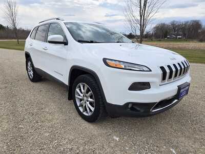 2018 Jeep Cherokee, $9895. Photo 4
