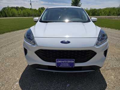 2021 Ford Escape, $18795. Photo 3