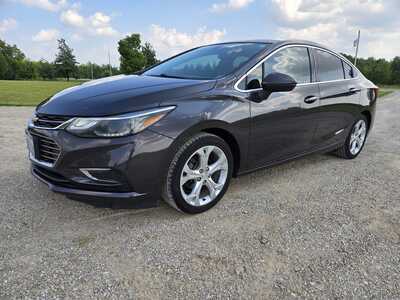 2017 Chevrolet Cruze, $10495. Photo 2