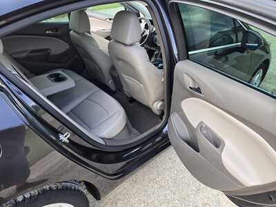 2017 Chevrolet Cruze, $10495. Photo 11